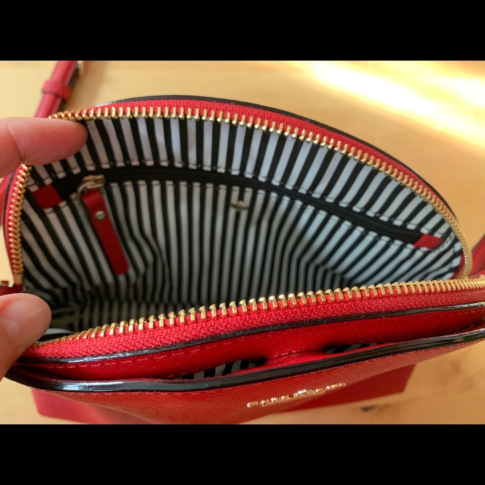 Kate Spade purse, red never used - Picture 4 of 5